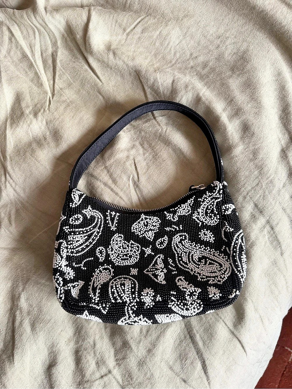 Brandon Blackwood The Snapshot Paisley Shoulder Bag in Black & White